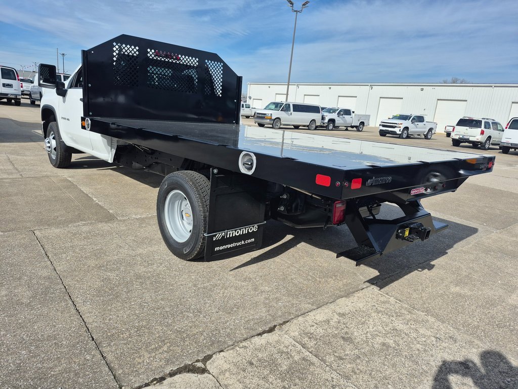 2025 Chevrolet Silverado 3500HD Work Truck photo 2
