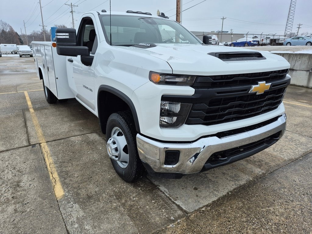New 2025 Chevrolet Silverado 3500 HD Chassis Cab Work Truck Truck