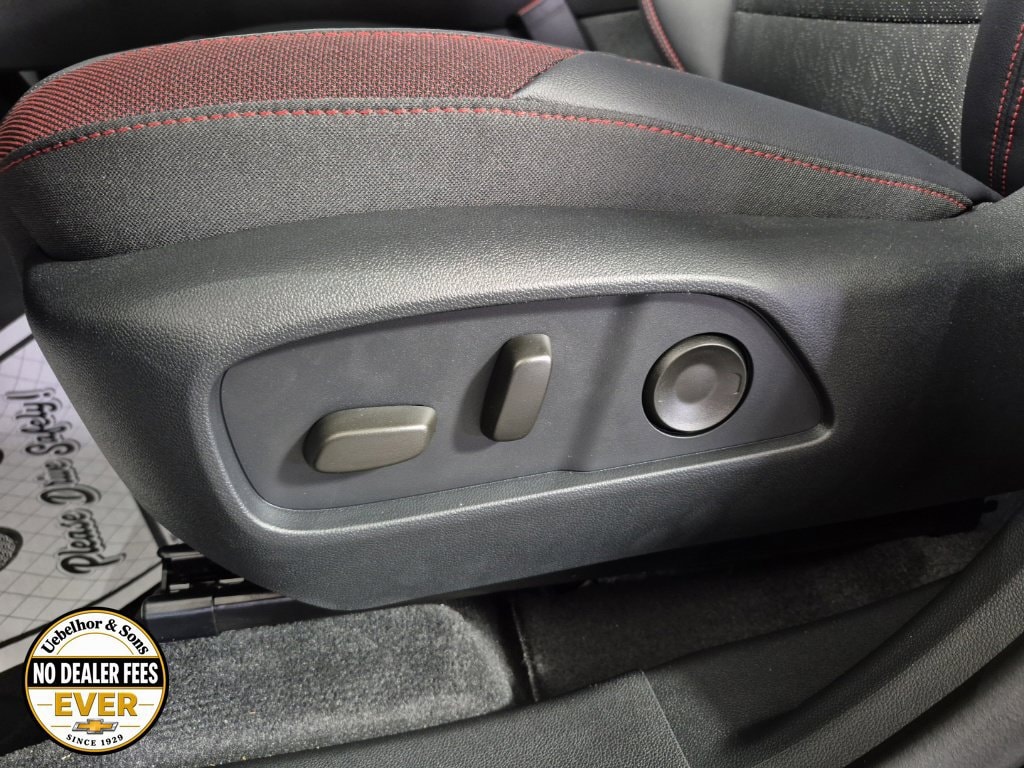 2027 Chevrolet Equinox RS - Photo 8