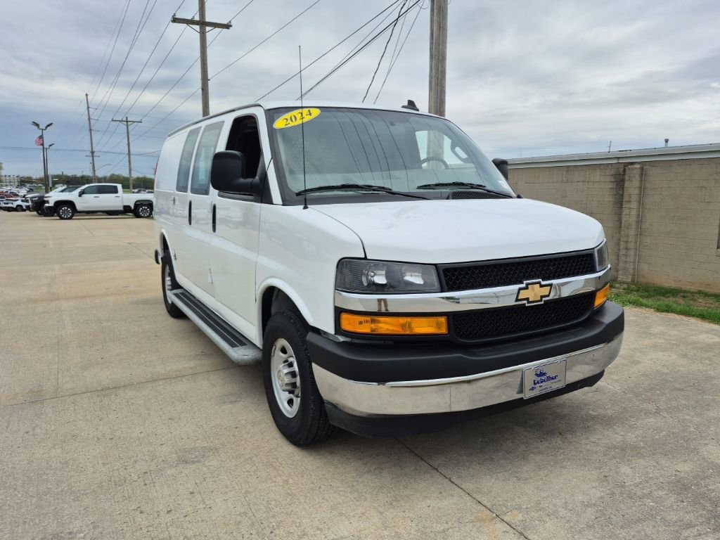 2024 Chevrolet Express Cargo