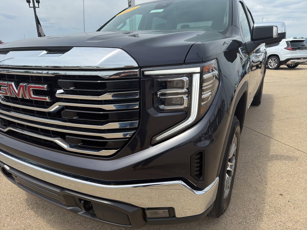 2025 GMC Sierra 1500 SLT - Photo 12