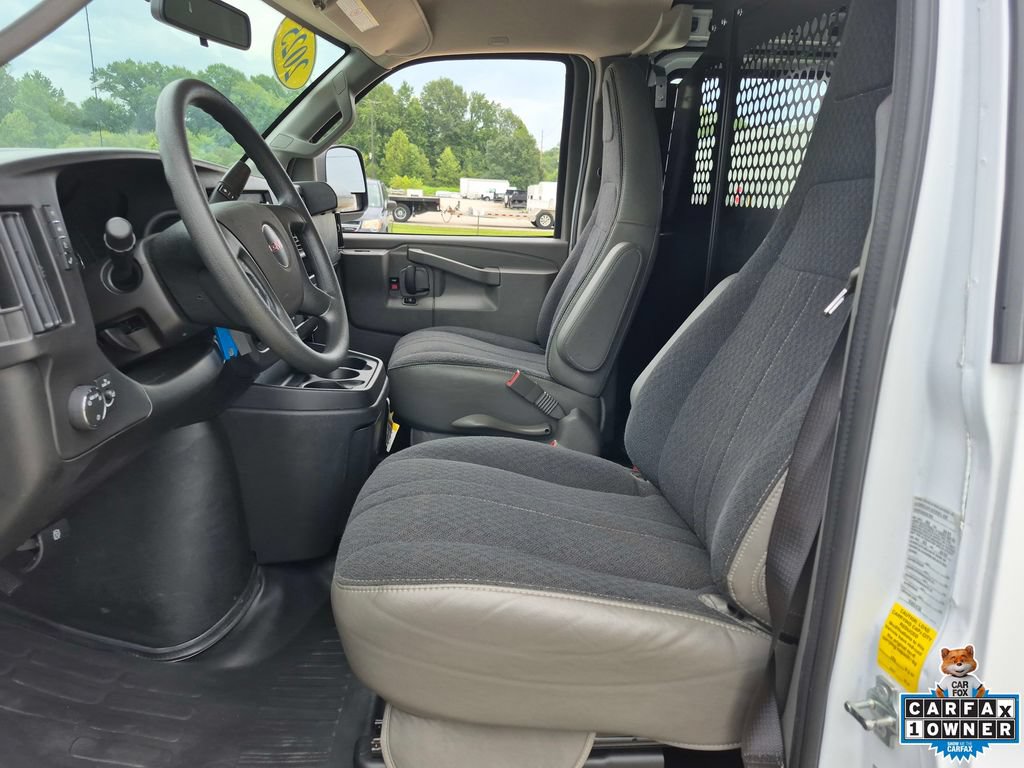 2025 GMC Savana Cargo Work Van - Photo 9