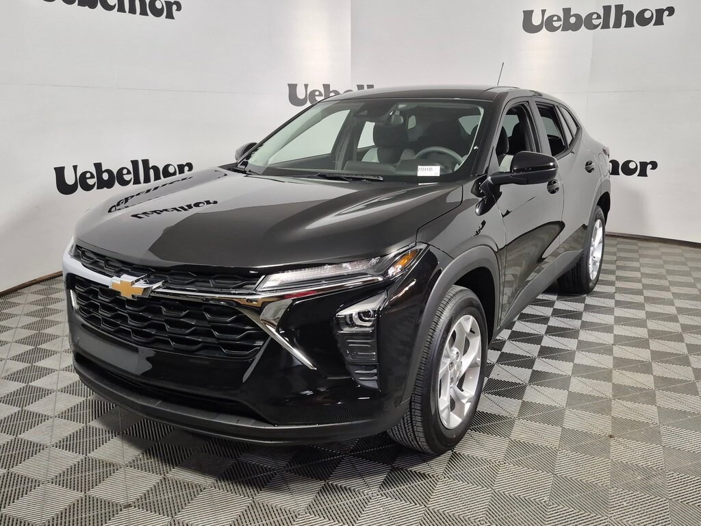 New 2026 Chevrolet Trax LS SUV