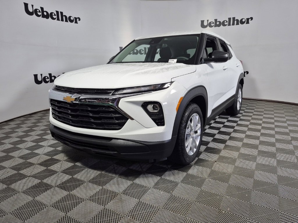 2026 Chevrolet Trailblazer LS photo 3