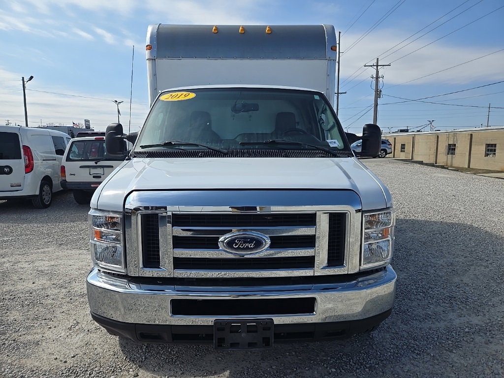2019 Ford E-350 Base photo 4