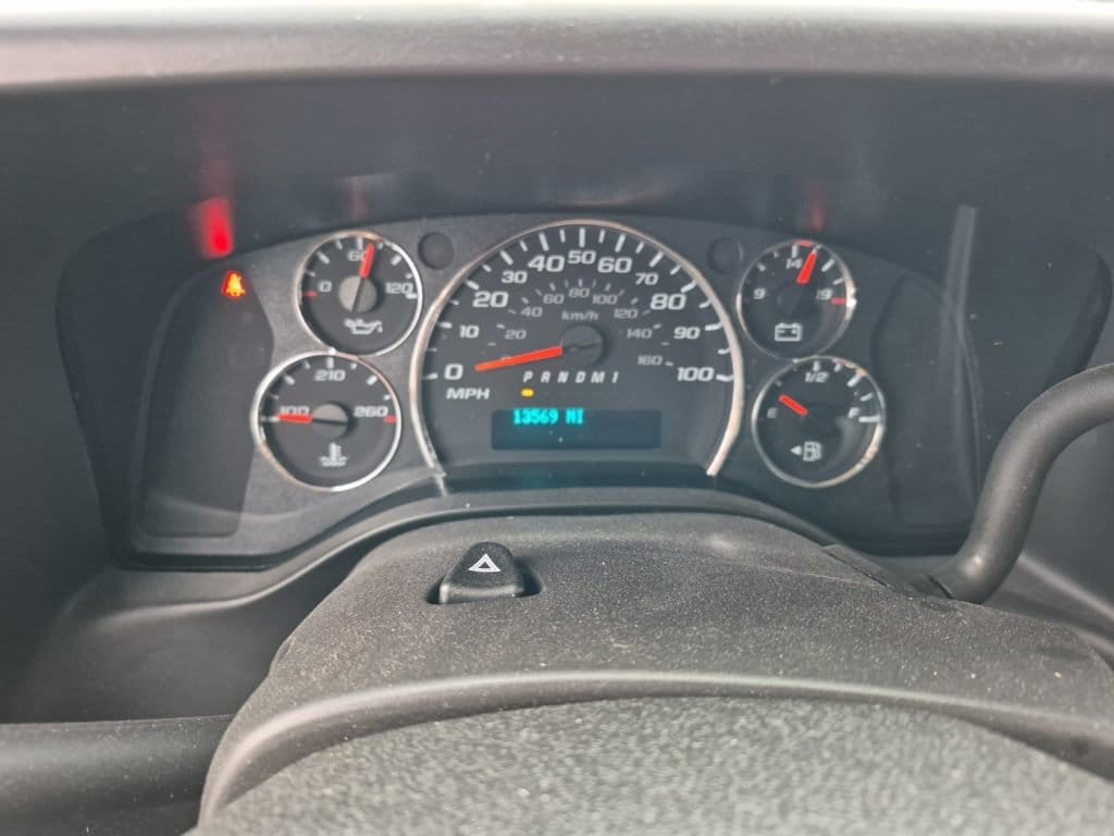 2024 Chevrolet Express Cargo Work Van - Photo 14