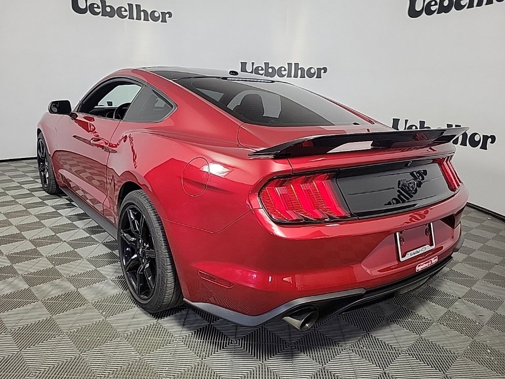 2020 Ford Mustang EcoBoost photo 4