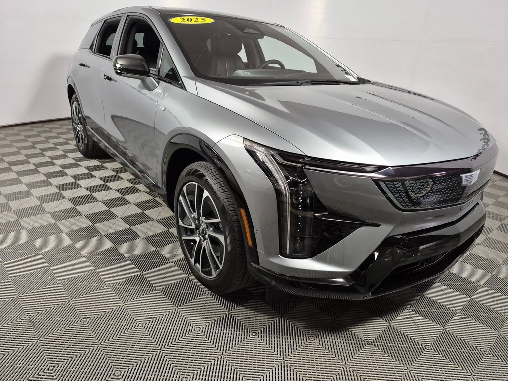 Used 2025 CADILLAC OPTIQ Sport 2 SUV