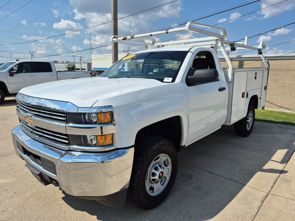 2018 Chevrolet Silverado 2500HD Work Truck photo 3