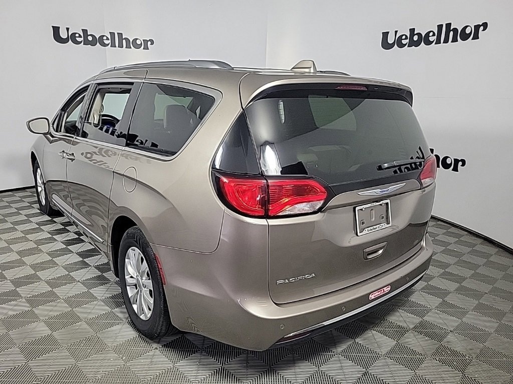Used 2018 Chrysler Pacifica Touring L