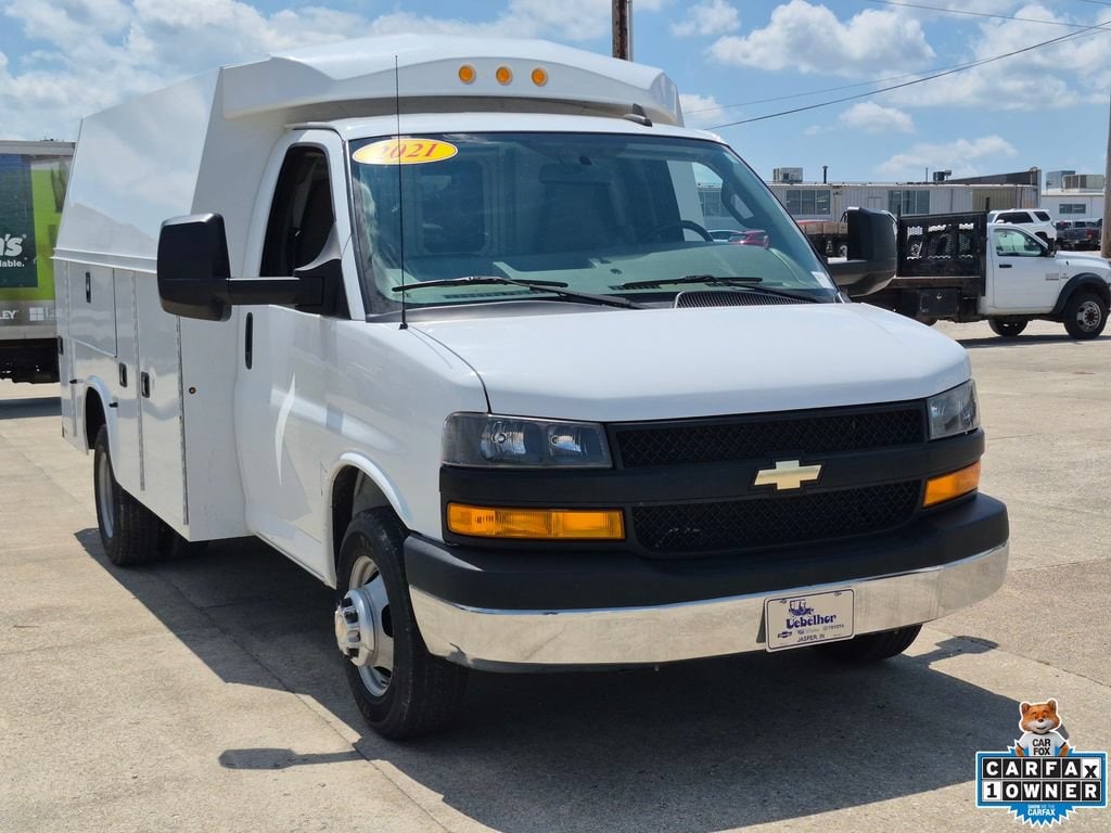 2021 Chevrolet Express Cutaway