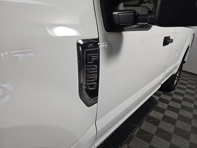 2022 Ford F-250 XL photo 4