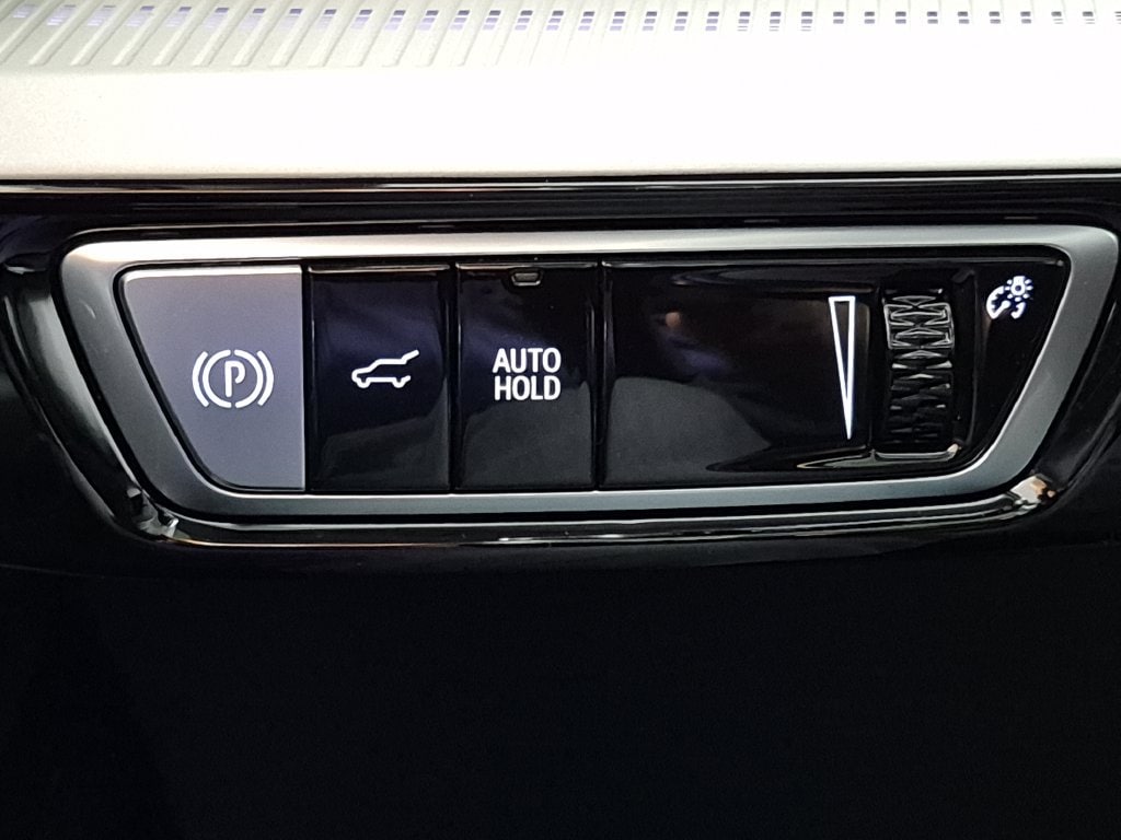 2027 Cadillac OPTIQ Premium Luxury - Photo 18