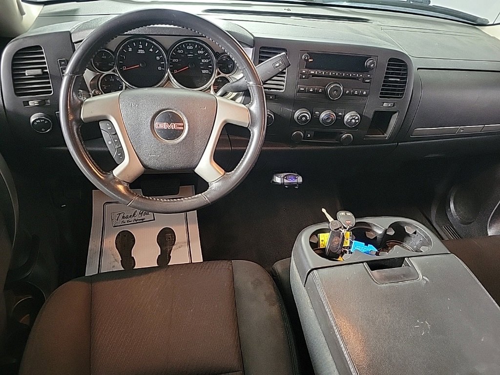 2011 Gmc Sierra 1500 SLE photo 2
