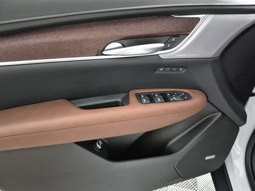 2026 Cadillac XT5 Premium Luxury - Photo 9