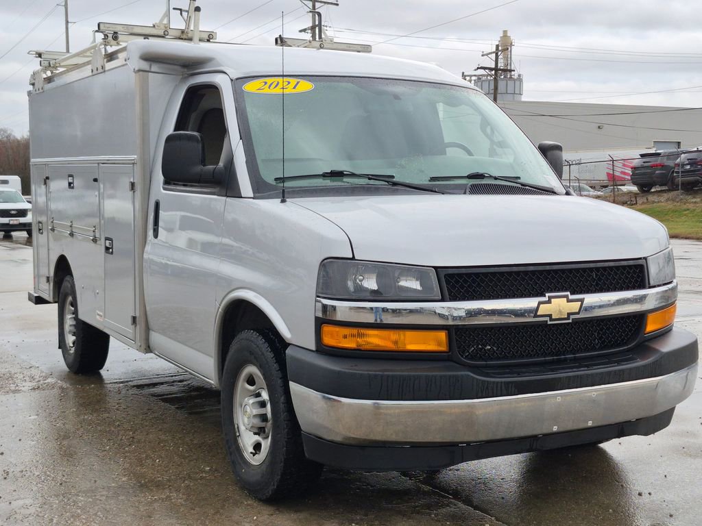 2021 Chevrolet Express Cutaway