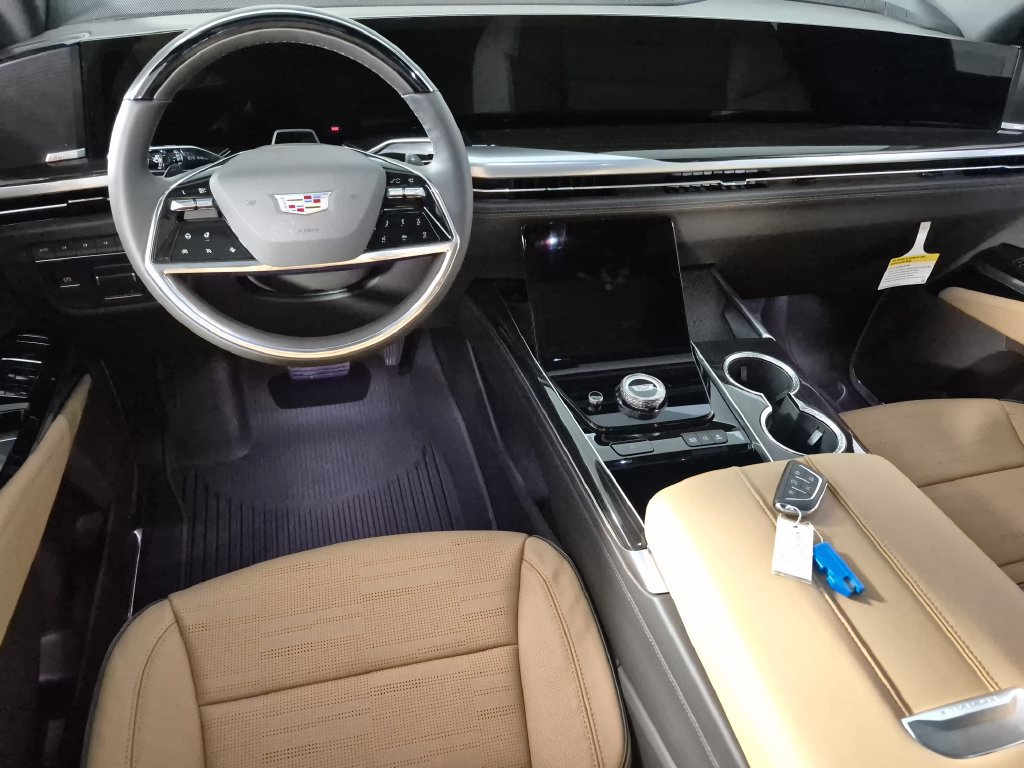 2026 Cadillac Escalade Luxury - Photo 10