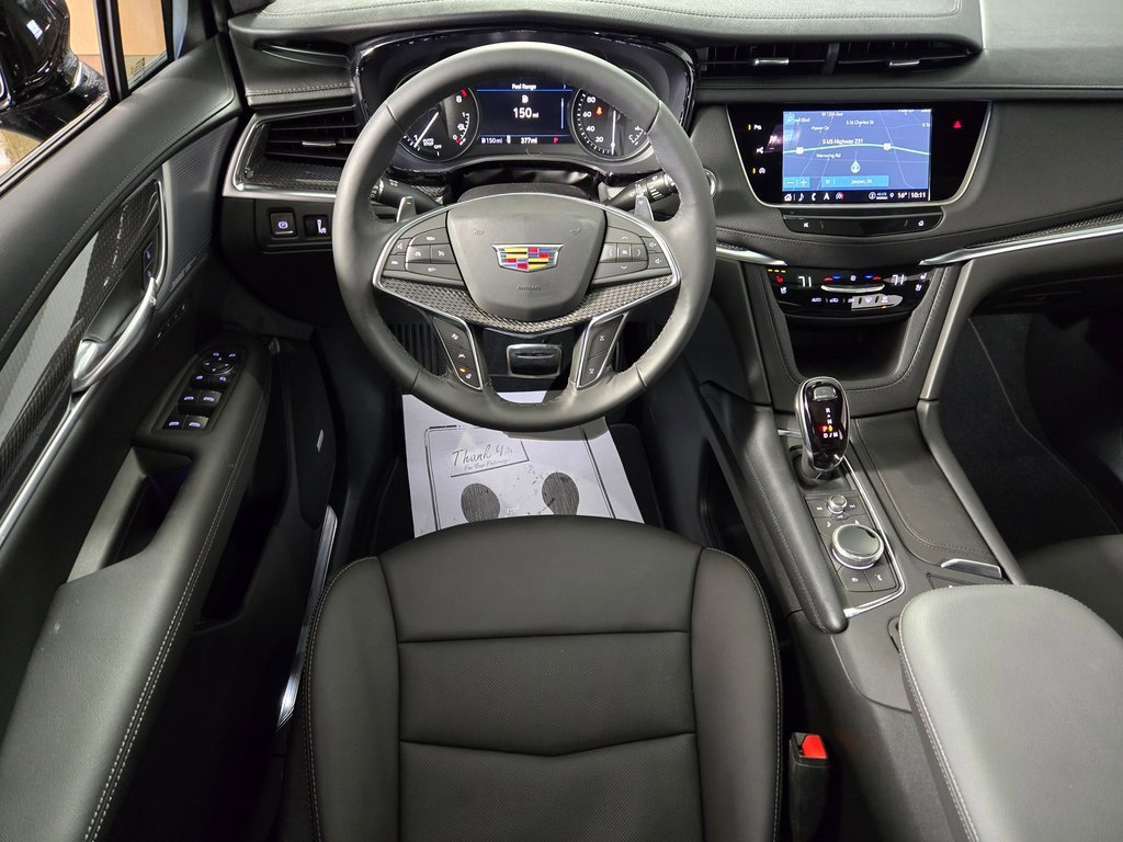 2025 Cadillac XT5 Sport photo 2