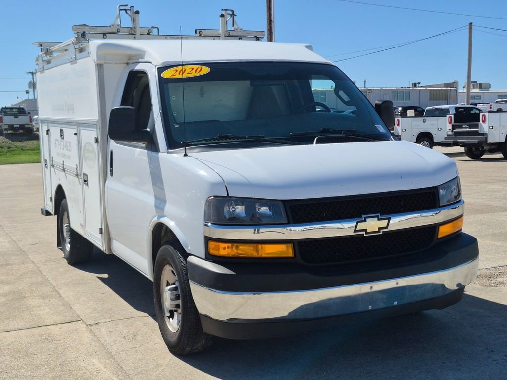2020 Chevrolet Express Cutaway