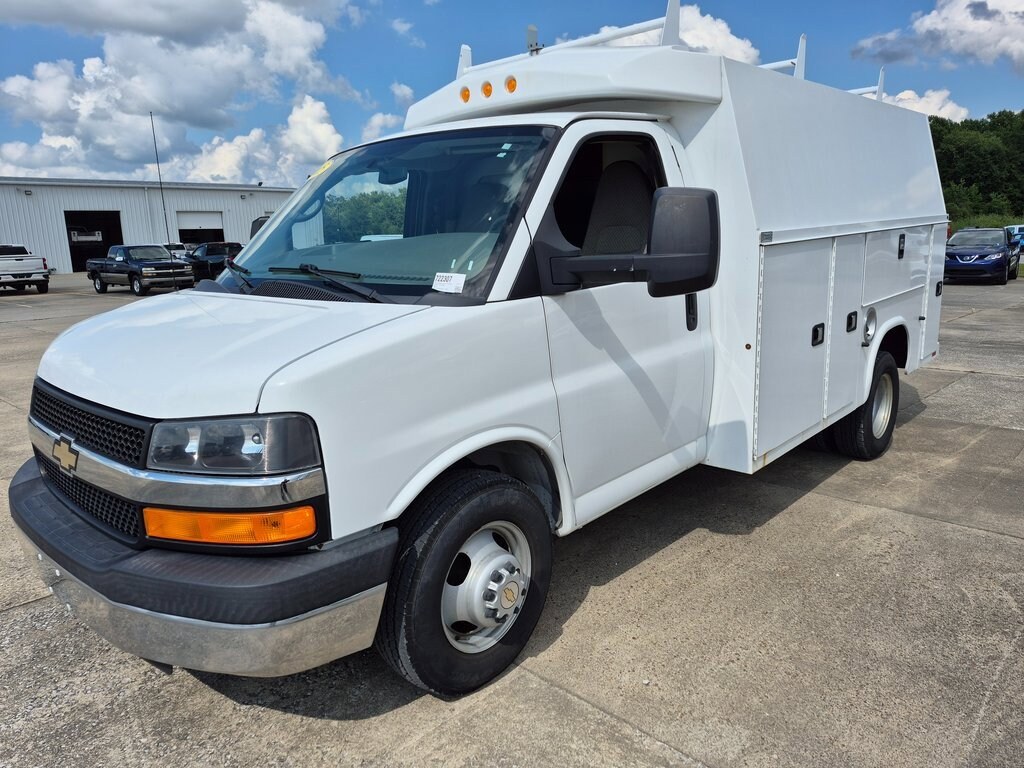 Used 2015 Chevrolet Express Cutaway 3500 3500 Van 139 Cutaway Van
