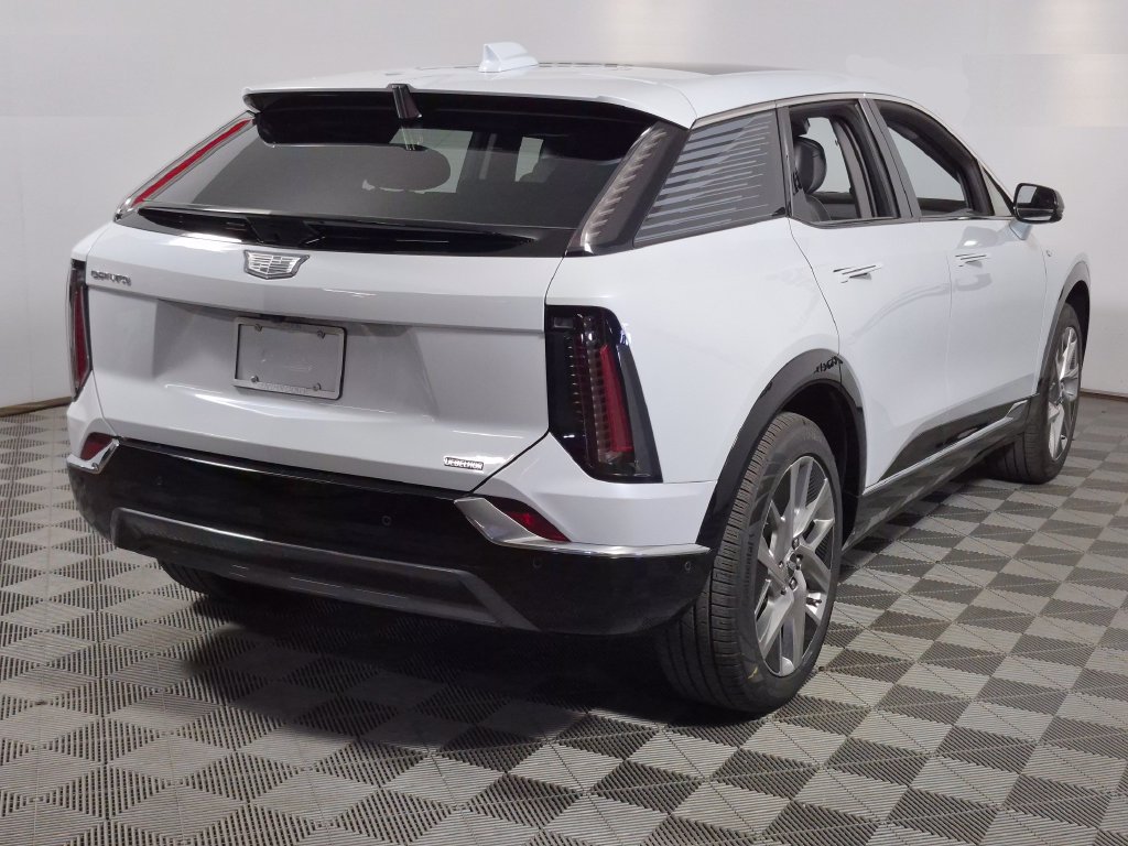 2027 Cadillac OPTIQ Premium Luxury - Photo 7