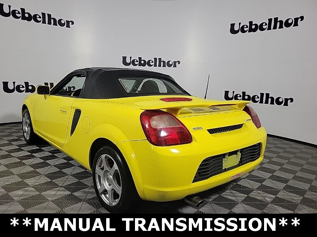 Used 2002 Toyota MR2 Spyder 2dr Conv Manual (Natl)
