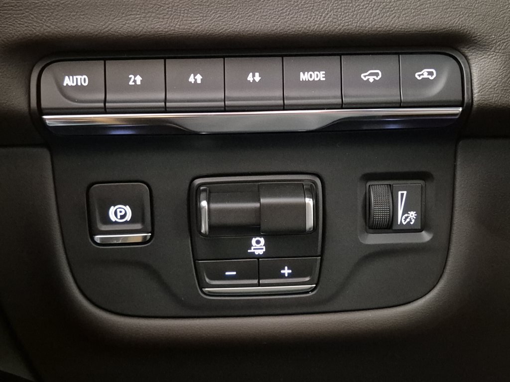 2026 Cadillac Escalade Luxury - Photo 18