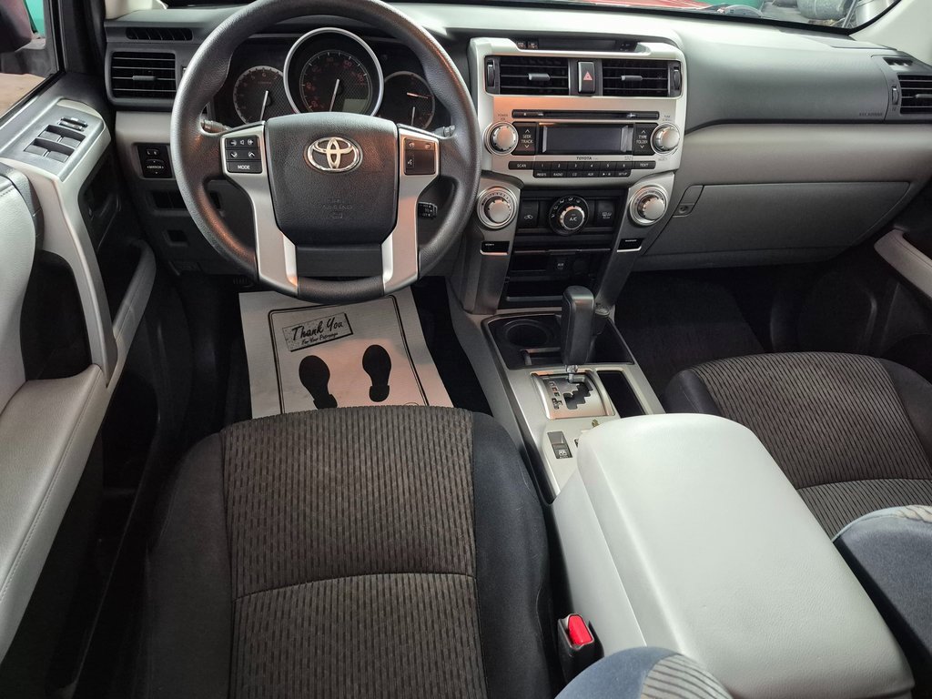 2010 Toyota 4Runner Trail V6 photo 2