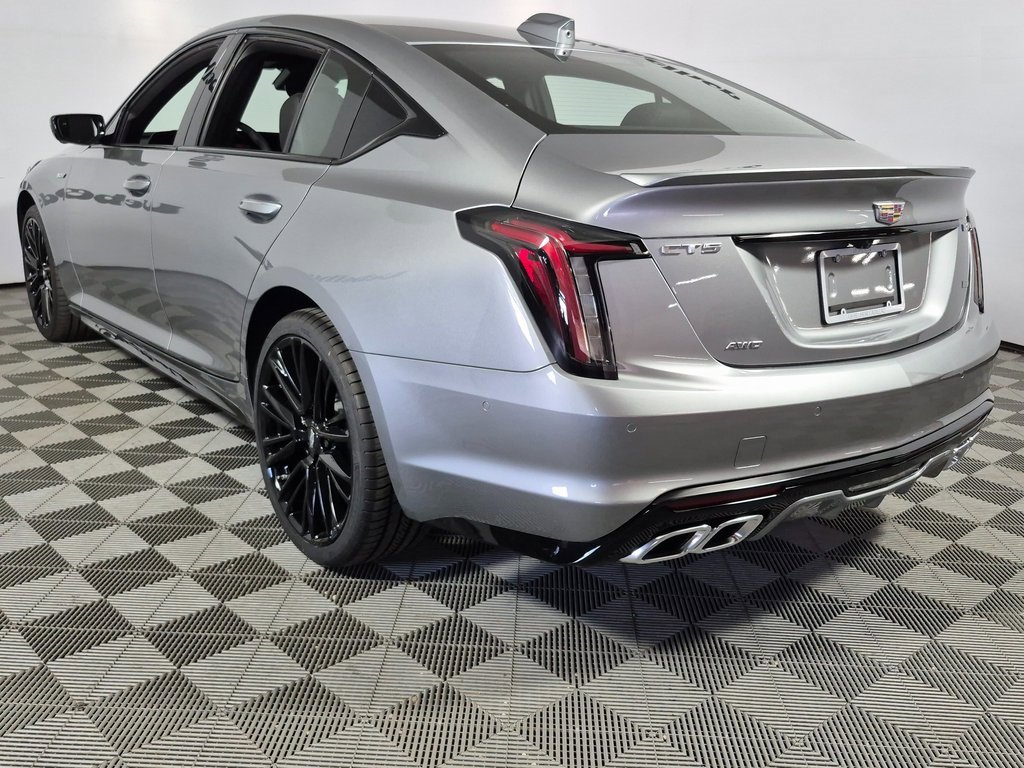 2026 Cadillac CT5 V photo 2