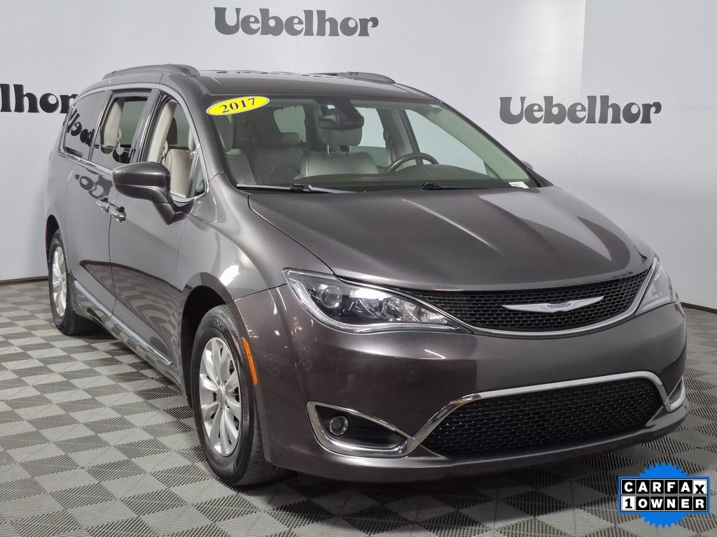 Used 2017 Chrysler Pacifica Touring-L