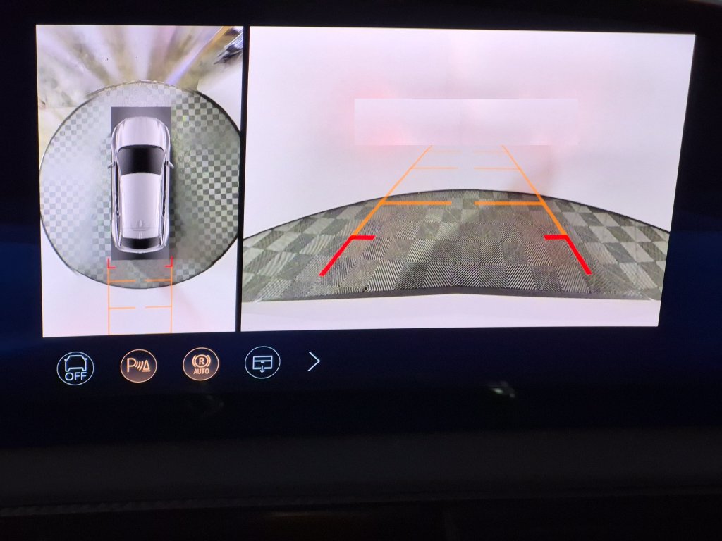 2027 Cadillac OPTIQ Premium Luxury - Photo 21