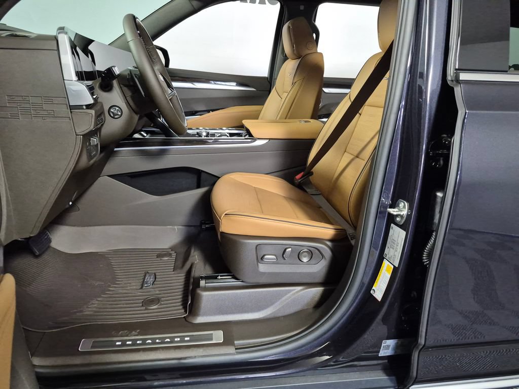 2026 Cadillac Escalade Luxury - Photo 9