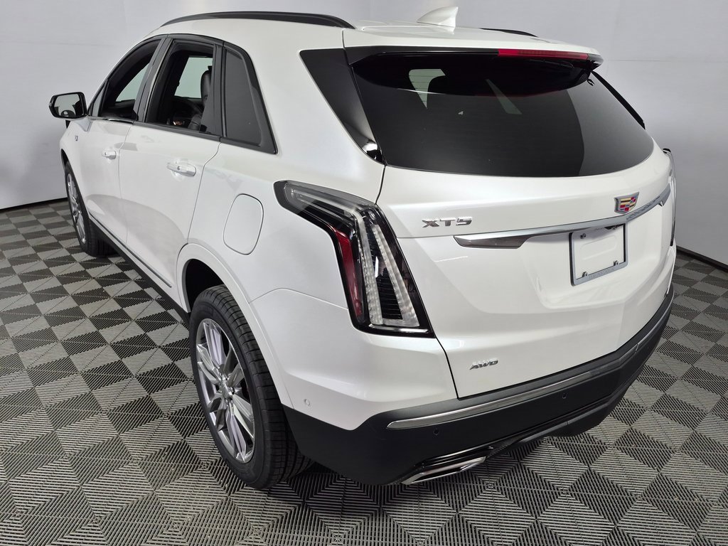 2026 Cadillac XT5 Sport photo 2