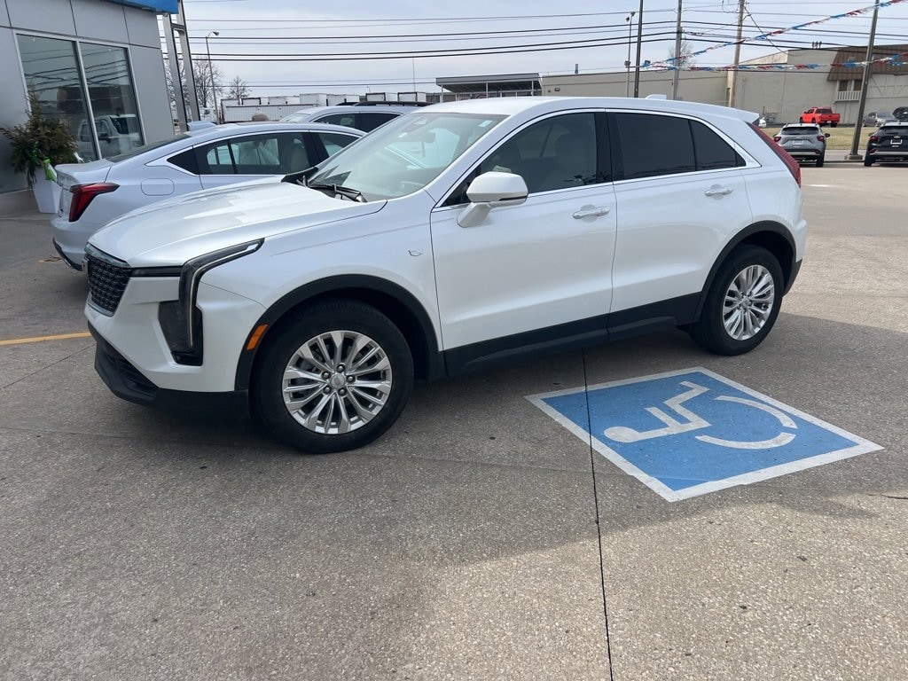 Used 2024 CADILLAC XT4 Luxury SUV