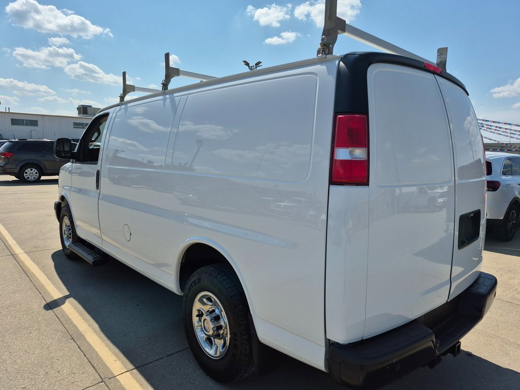 2019 Chevrolet Express 2500 Cargo Van photo 4