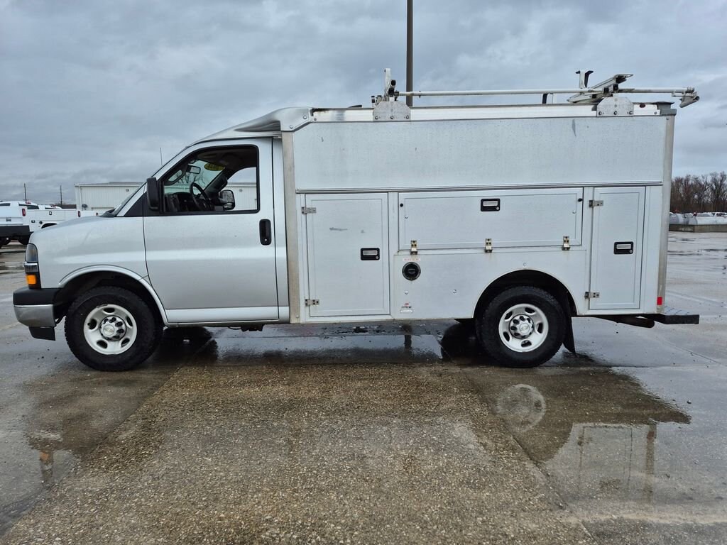 Used 2021 Chevrolet Express Cutaway 3500 3500 Van 139 Cutaway Van