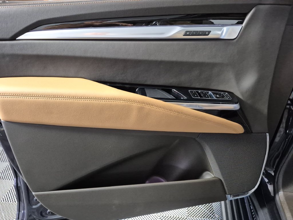 2026 Cadillac Escalade Luxury - Photo 15