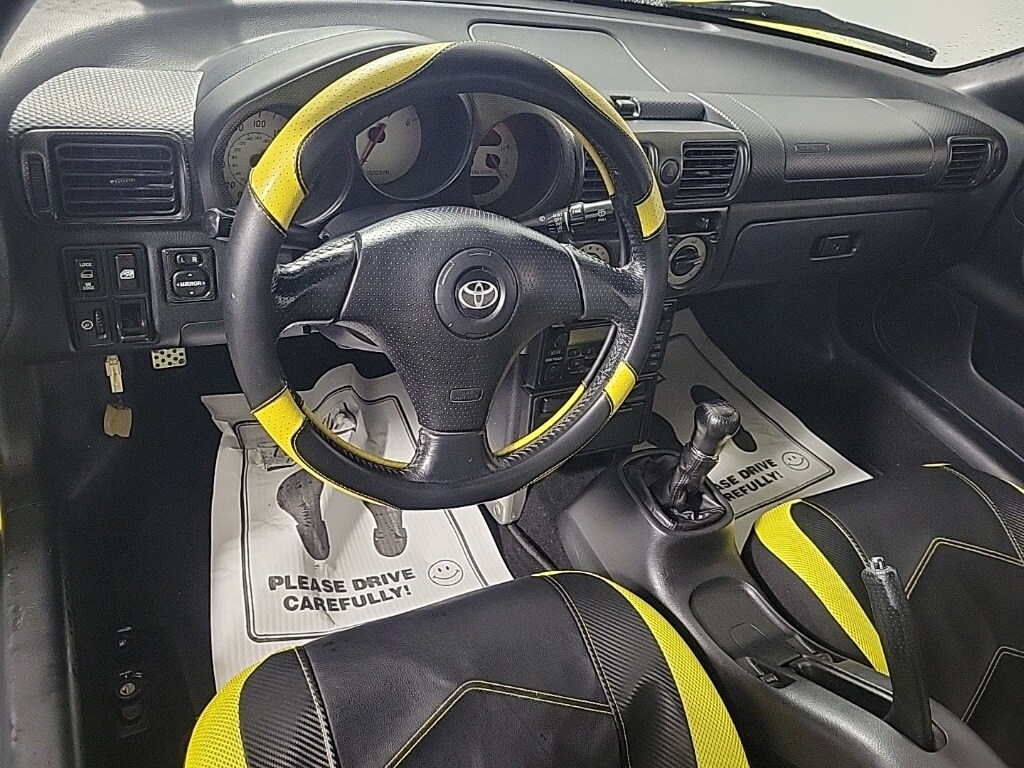 Used 2002 Toyota MR2 Spyder Base Convertible