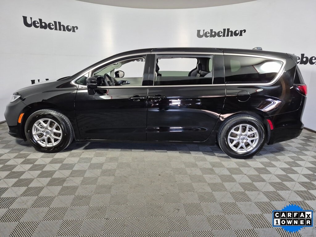 Used 2024 Chrysler Pacifica Touring L Van Passenger Van
