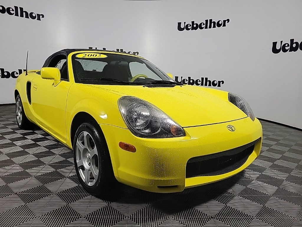 Used 2002 Toyota MR2 Spyder Base Convertible