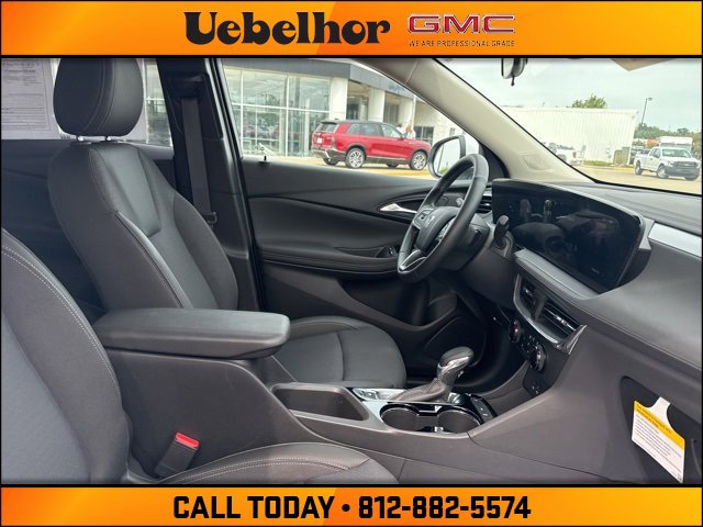 2025 Buick Encore GX Preferred photo 2
