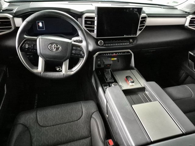 2023 Toyota Sequoia SR5 photo 2