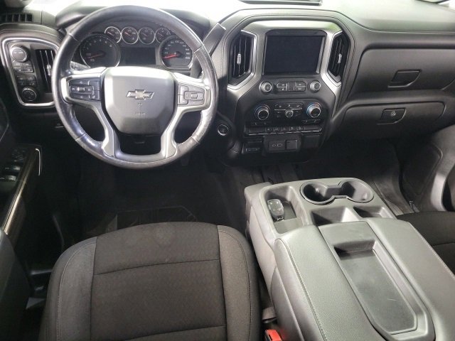 2020 Chevrolet Silverado 1500 RST photo 2