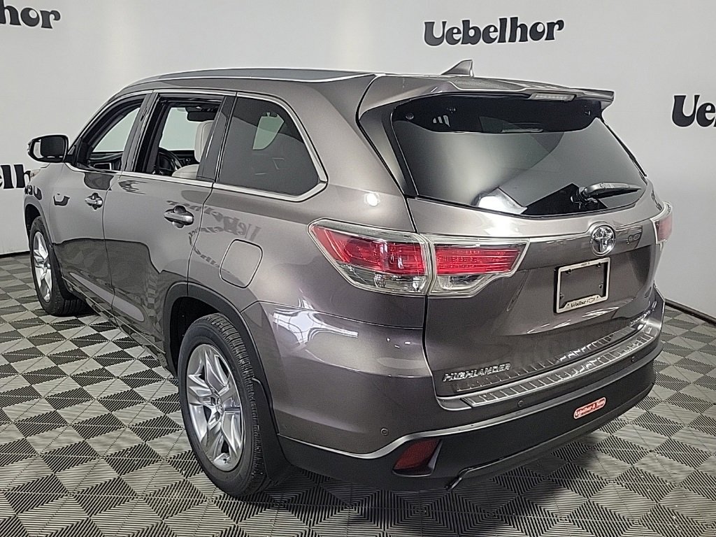 2015 Toyota Highlander Limited Platinum photo 4