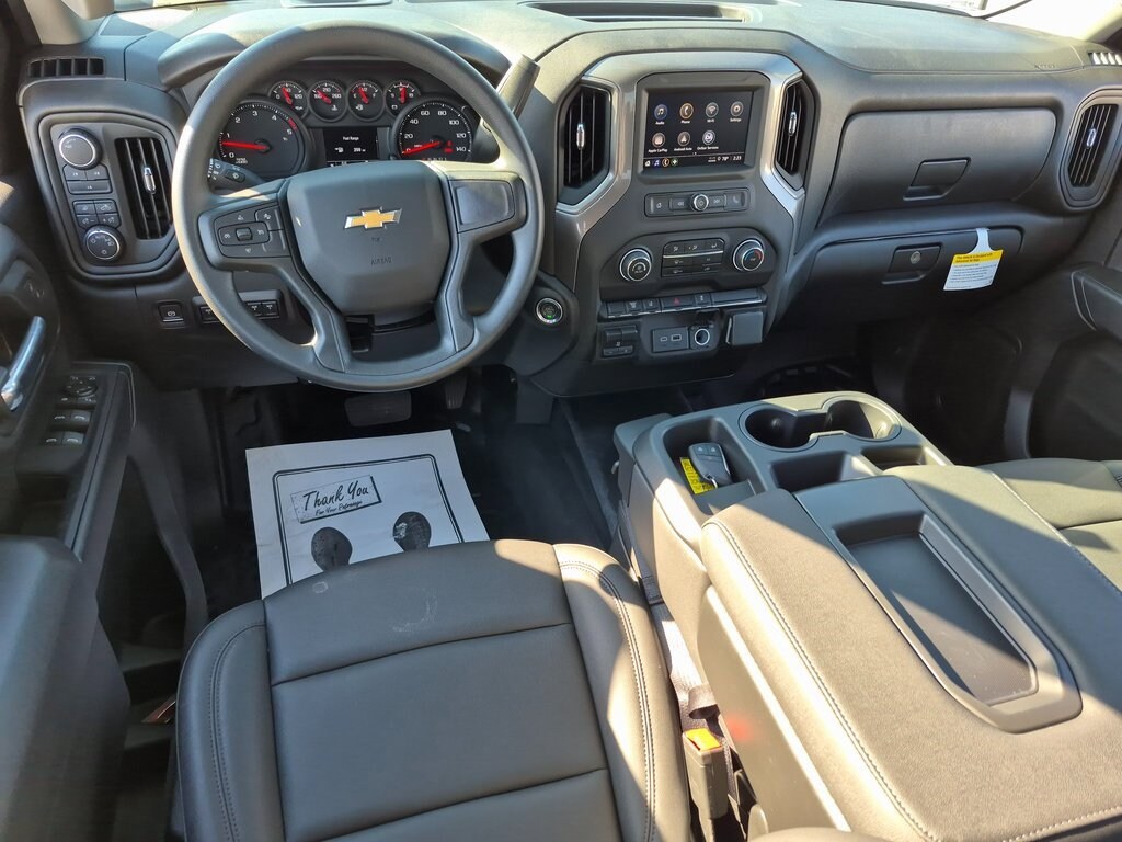 New 2025 Chevrolet Silverado 3500 HD Chassis Work Truck Truck Crew Cab