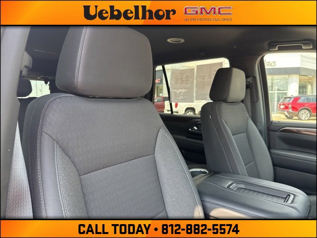 2024 Gmc Yukon SLE photo 2