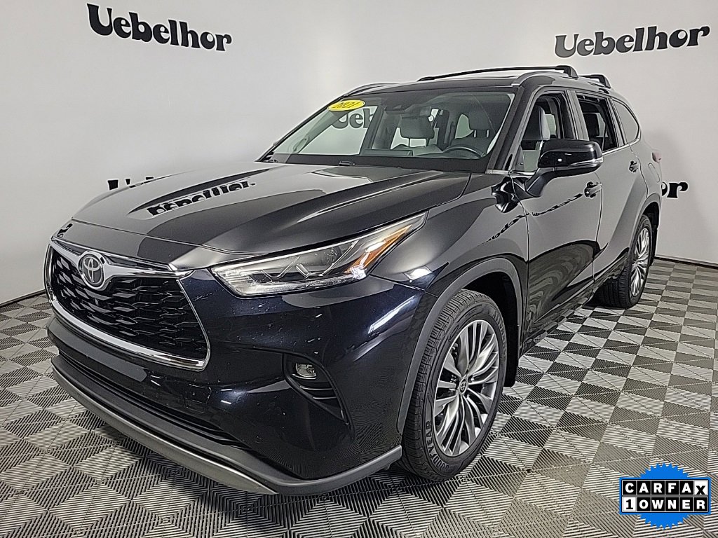 2021 Toyota Highlander Platinum photo 2