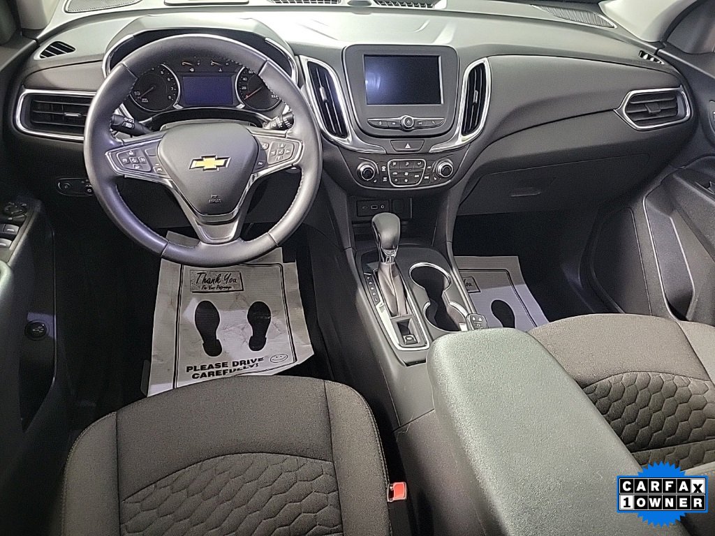 2021 Chevrolet Equinox LT photo 2