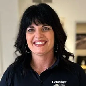 Staff member Kyla Uebelhor from ID_9db08a