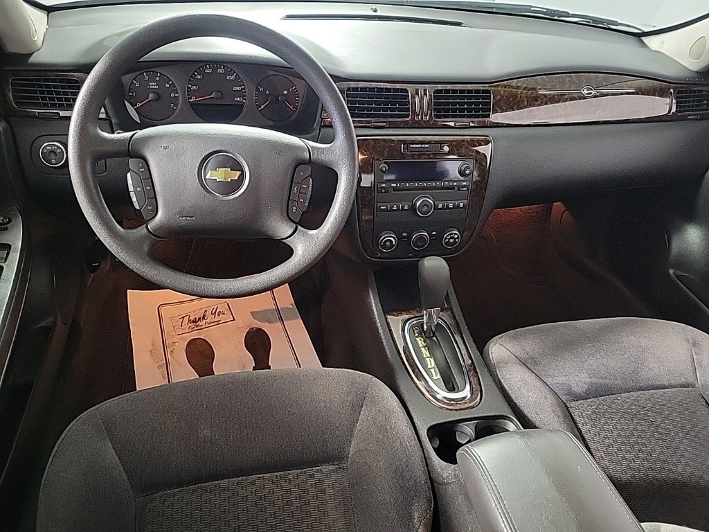 2015 Chevrolet Impala Limited LS Fleet photo 2